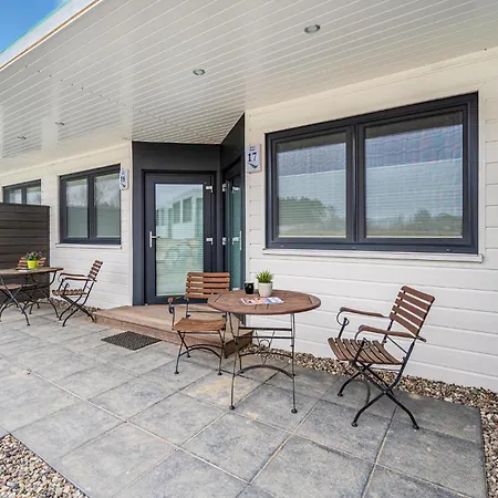 Waterfront Apartman *